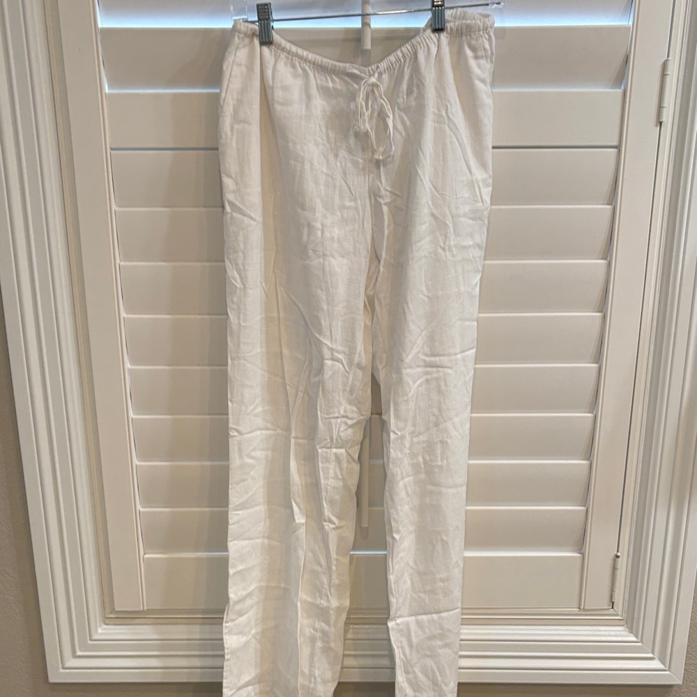Divided Women's White Joggers